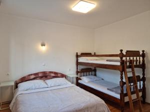 Apartments by the sea Starigrad, Paklenica - 6621