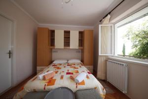 Apartments and rooms by the sea Banjol, Rab - 5077