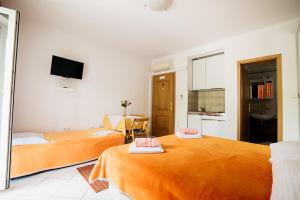 Apartments by the sea Selce, Crikvenica - 5206