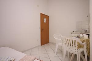Apartments by the sea Podaca, Makarska - 6745