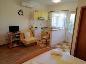 Apartments by the sea Cove Saplunara, Mljet - 4896