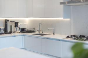 Stunning Maida Vale apartment near Regents canal by UnderTheDoormat