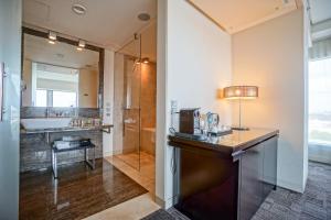 Executive Suite room in IBB Andersia Hotel