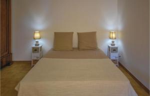 Maisons de vacances Beautiful Home In Signes : photos des chambres