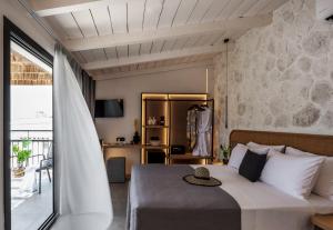 Lithos Suites, Premium Κey Collection