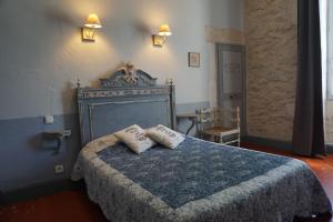 B&B / Chambres d'hotes Les Deux Tours : photos des chambres