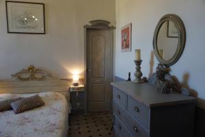 B&B / Chambres d'hotes Les Deux Tours : photos des chambres