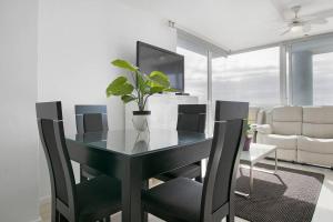 Horizon Bay 1106 Beachfront Self-catering APT by HMH