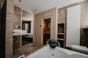 Superior Queen Room room in Villa Westerduin