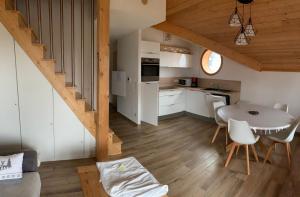 Studio Ptilou B36 24 pers. avec vue