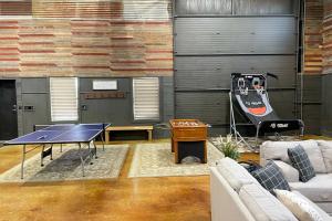 The Copper Roost Lake Texoma Escape with Hot Tub