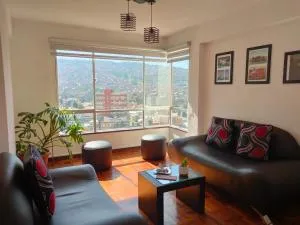 Apartamento Céntrico, Privado, Iluminado, Soleado, Av Arce - La Paz