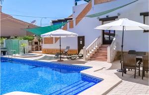 Cozy Home In Rojales With Sauna