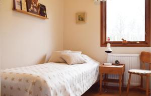 2 Bedroom Lovely Home In Läckeby