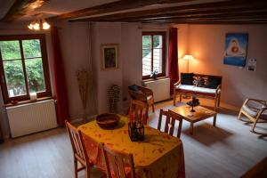 Maisons d'hotes Domaine Saint Michel D'Alsace Centre Zen Universel a therapies de bien-etre : photos des chambres