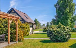 Amazing home in Bialogóra with WiFi and 2 Bedrooms