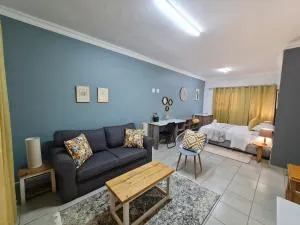 the hide on 78 - Kwelera