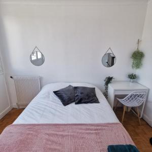 Maisons d'hotes Chambre Voyage tout confort pres de saint Marceau : photos des chambres