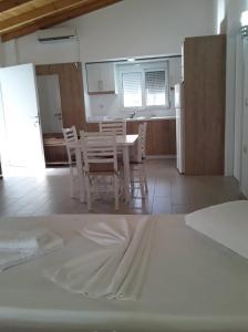 CALDERA VISTA APARTAMENTS