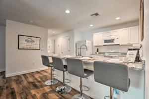 LaBelle Apartment about 45 Mi to Fort Myers Beach