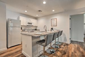 LaBelle Apartment about 45 Mi to Fort Myers Beach