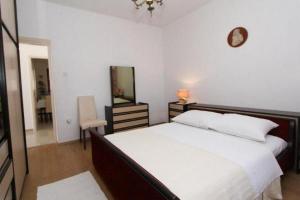 Apartments with parking space Sveti Filip i Jakov, Biograd - 19436