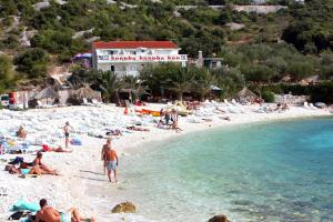 Apartments with a parking space Hvar - 5701