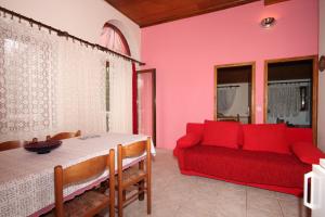 Family friendly seaside apartments Zaton, Zadar - 6616