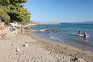 Apartments by the sea Duce, Omis - 8633