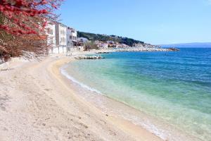 Apartments by the sea Suhi Potok, Omis - 8676