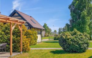 Amazing home in Bialogóra with WiFi and 2 Bedrooms