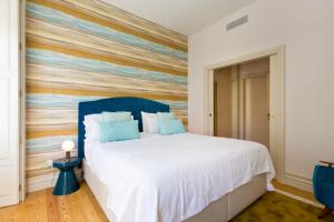 BOUTIQUE Rentals-Isabella Ribeira Apt great views