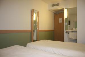 Hotels Ibis budget Issoire : photos des chambres