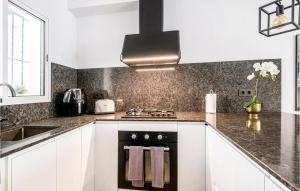 Amazing Home In Torrevieja With Kitchen