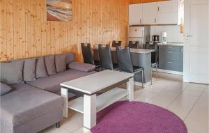 Nice home in Sianozety with WiFi and 2 Bedrooms