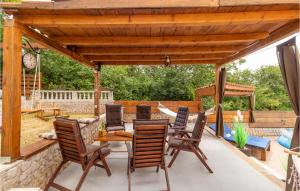 Lovely Home In Donji Zagon With House Sea View