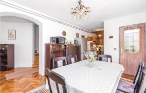 Beautiful Home In Plaski With 4 Bedrooms, Wifi And Outdoor Swimming Pool