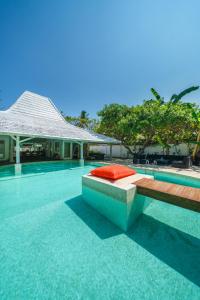 Villa Merano - Huge pool - Meno