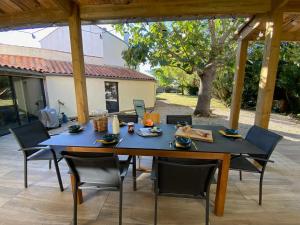 Villas Villa Paulownia - a 1,2km des plages - tout confort au coeur du bourg : photos des chambres