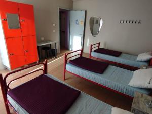 Triple Room with Private External Bathroom room in Ostello Torino