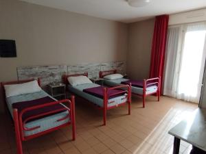 Dreibettzimmer mit eigenem Bad