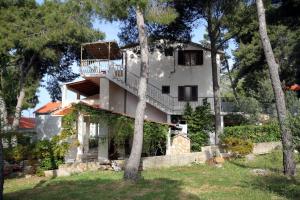 Apartments by the sea Ivan Dolac, Hvar - 8700