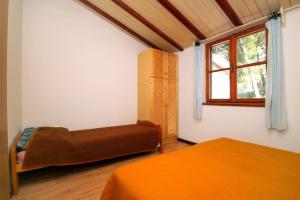 Apartments by the sea Ivan Dolac, Hvar - 8711