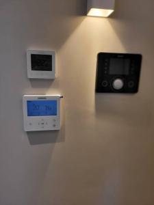 Luxury 3 bed flat with large terrace, sea views and hot tub