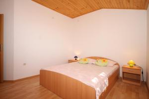 Apartments with parking space Ivan Dolac, Hvar - 8797