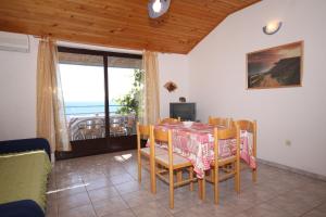 Apartments with parking space Ivan Dolac, Hvar - 8797