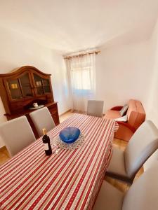 Apartments with parking space Metajna, Pag - 527