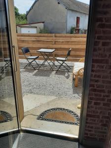 Studio dans bâtisse typique du Jura