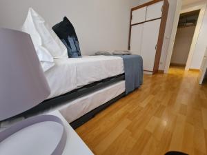 Dos Torres Gondolin Los Arcos