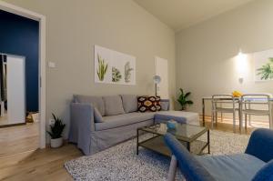 Deluxe Studio In Party District. Ak2B